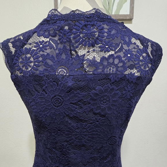 Blue Lace Sleeveless Cocktail Semi-formal Dress Size Medium - Picture 7 of 12